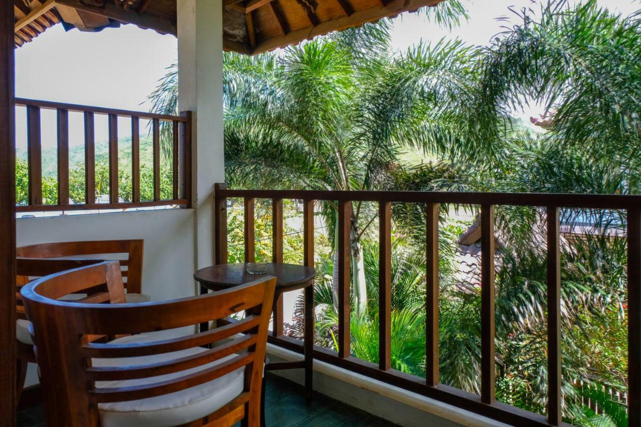 Friends Beach Hotel Kuta  Exterior photo